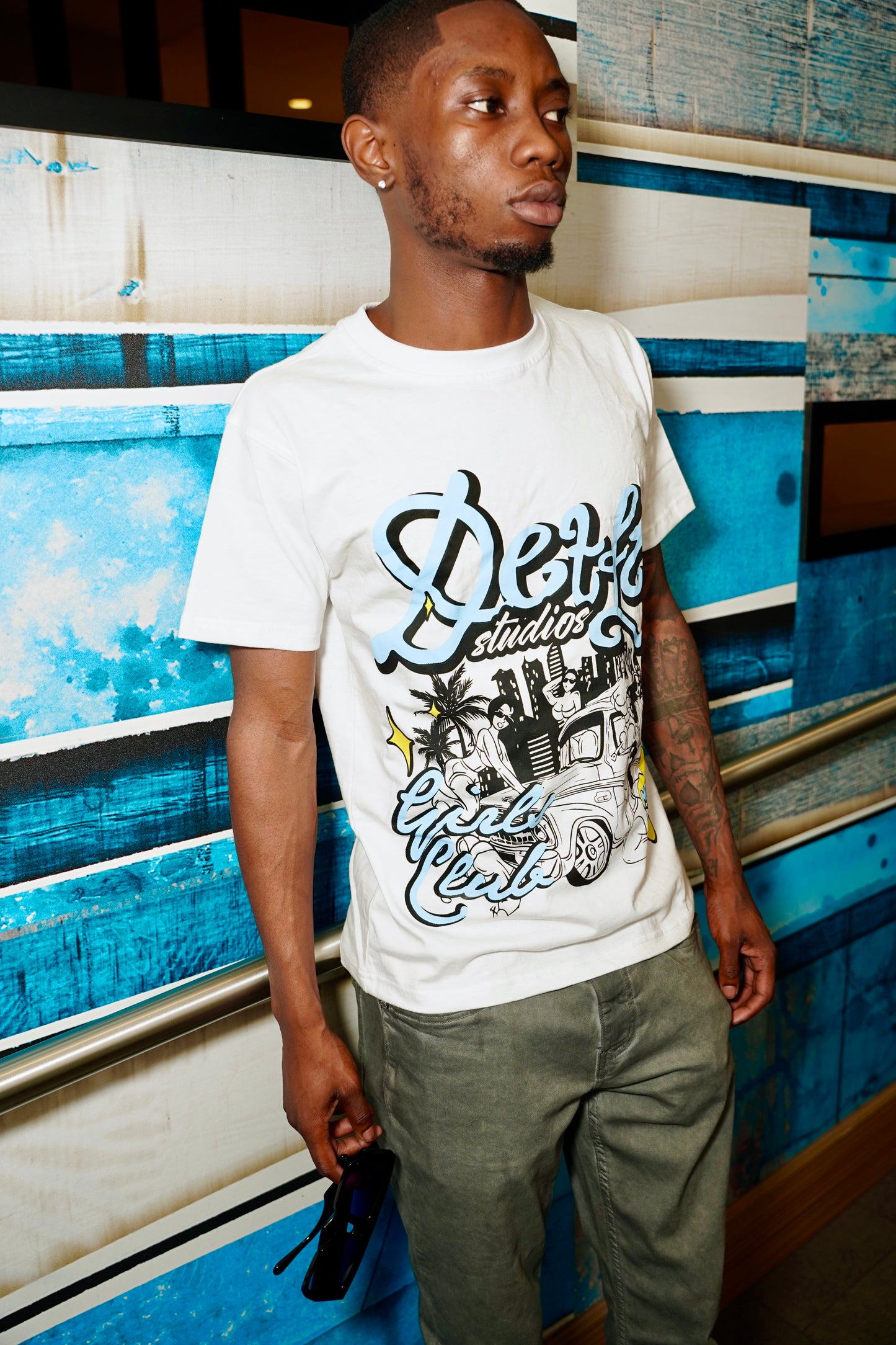 DETFIG “ GIRLS CLUB” T-SHIRT