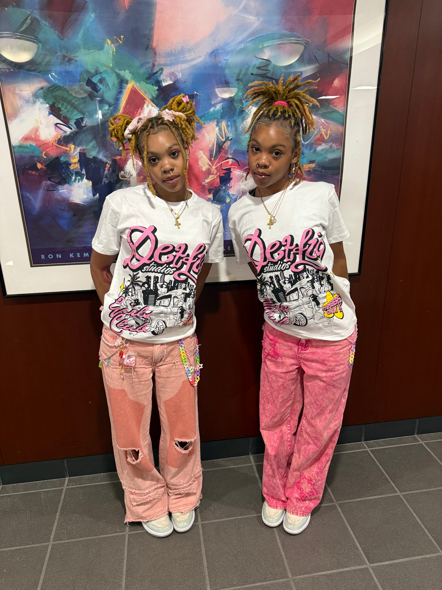 DETFIG “ GIRLS CLUB” T-SHIRT